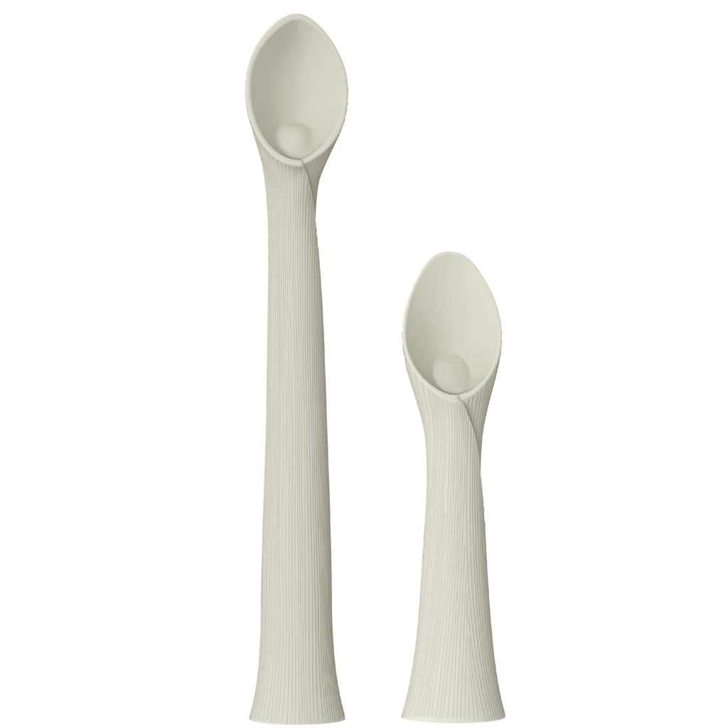 Broemba baby oefenlepel en hulplepel met zuignap in beige